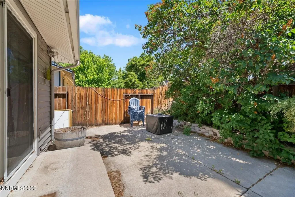 3264 Sandy Sparks NV 89431