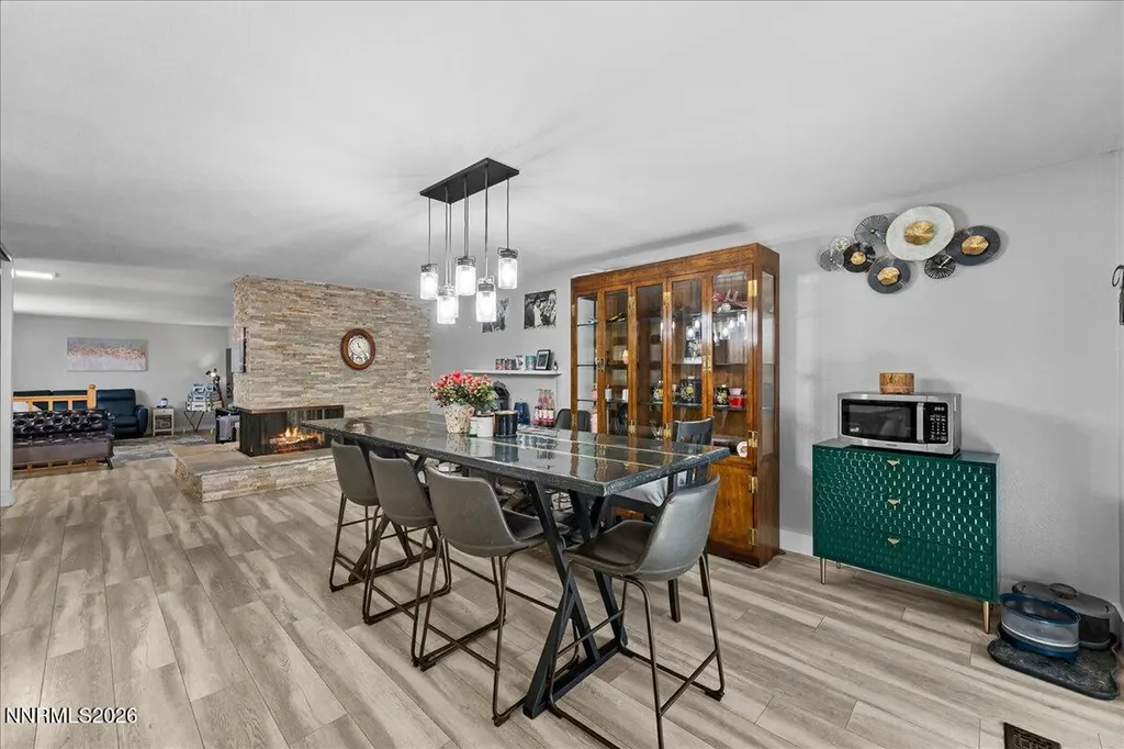 3264 Sandy Sparks NV 89431