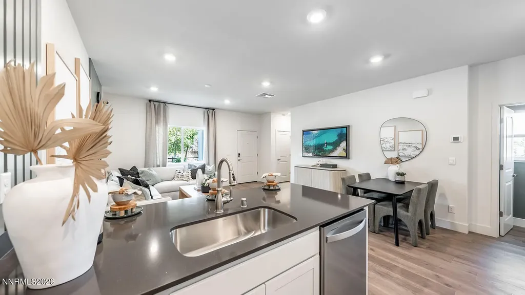 5877 Morgan Horse Reno NV 89523
