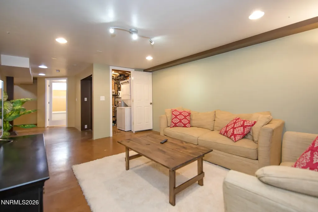 1025 Locust Reno NV 89502