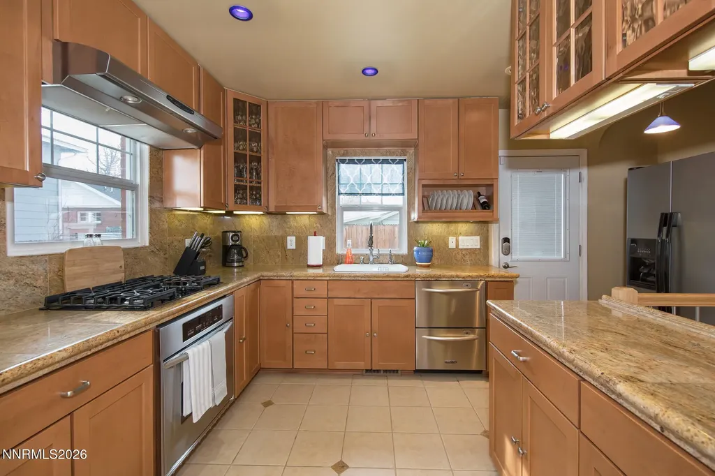1025 Locust Reno NV 89502