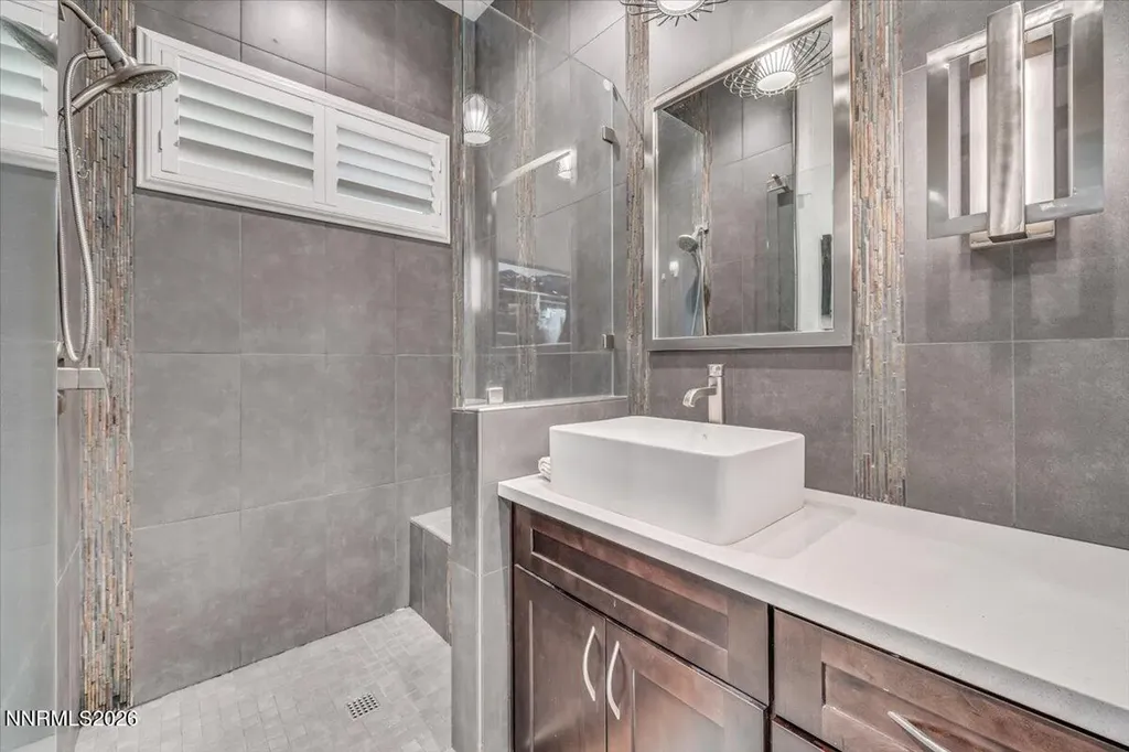 10562 Thistle Berry Reno NV 89521