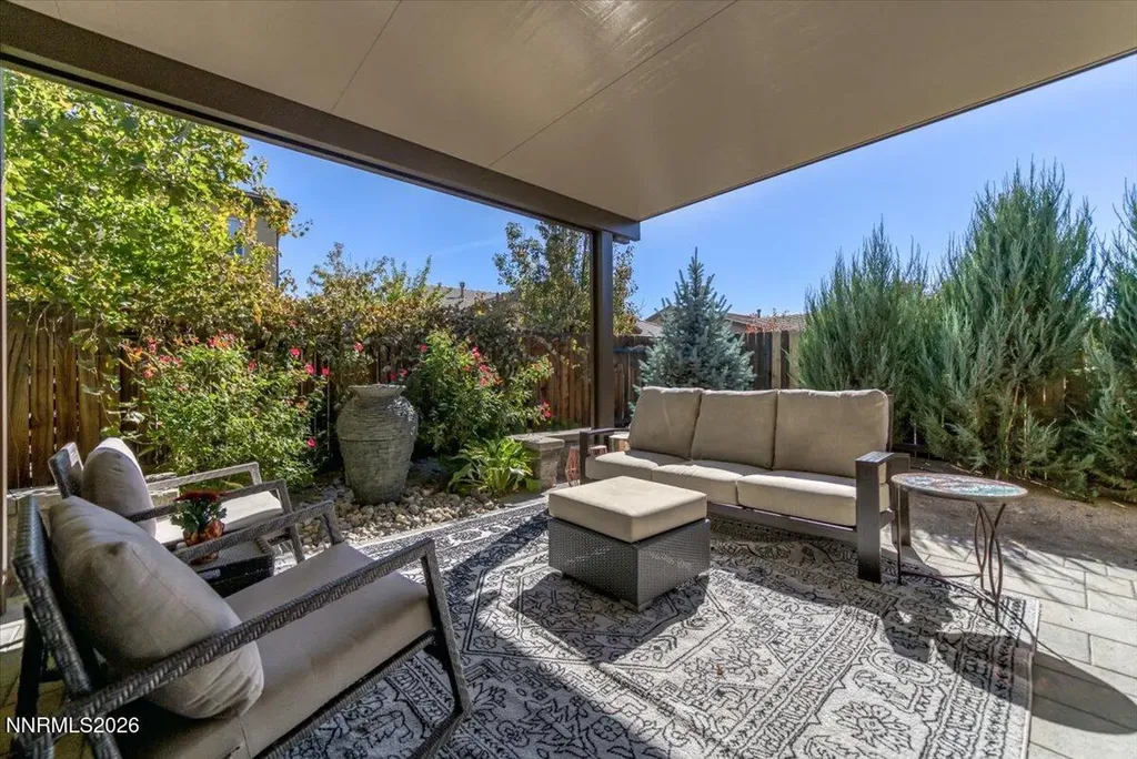 10562 Thistle Berry Reno NV 89521