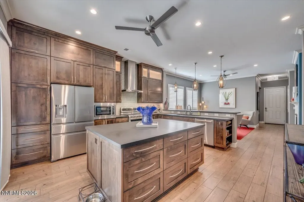 10562 Thistle Berry Reno NV 89521