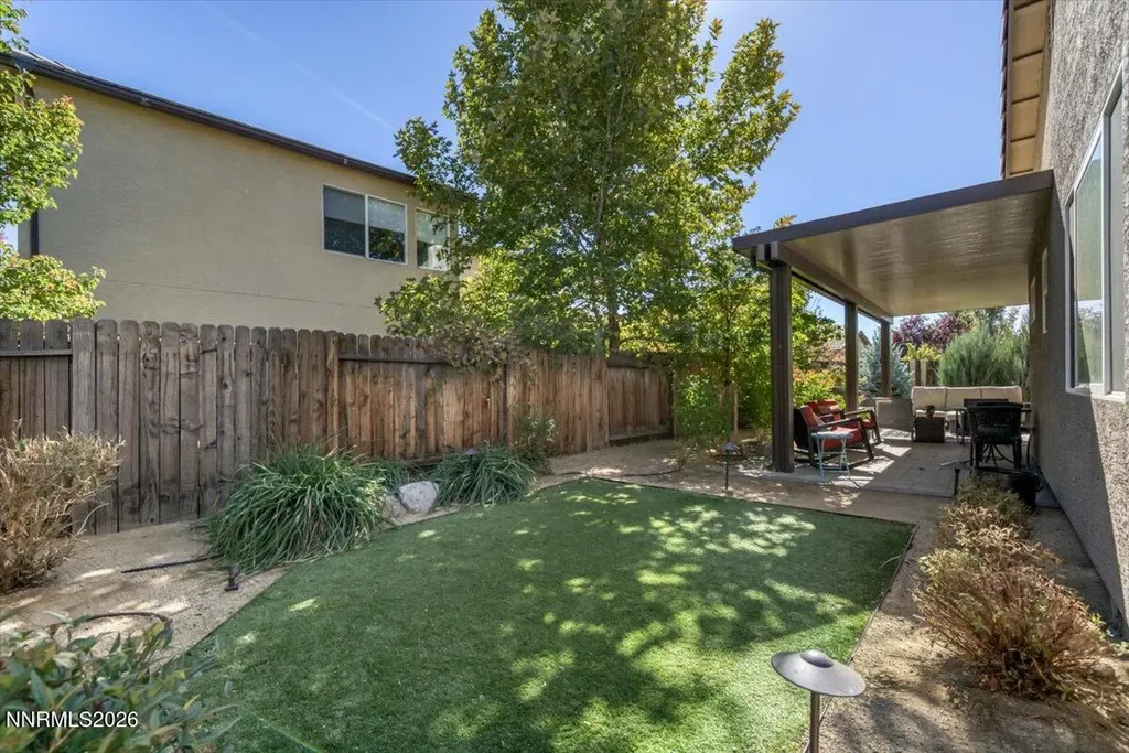 10562 Thistle Berry Reno NV 89521