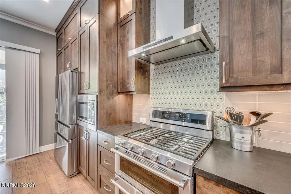 10562 Thistle Berry Reno NV 89521
