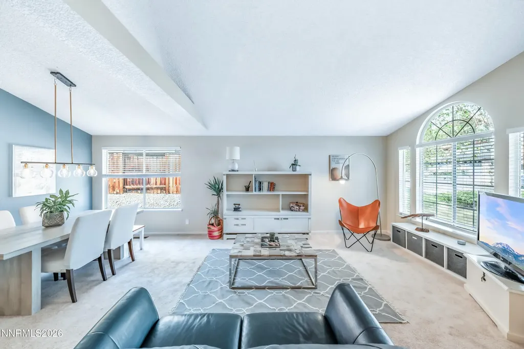 1789 Lakeland Hills Reno NV 89523
