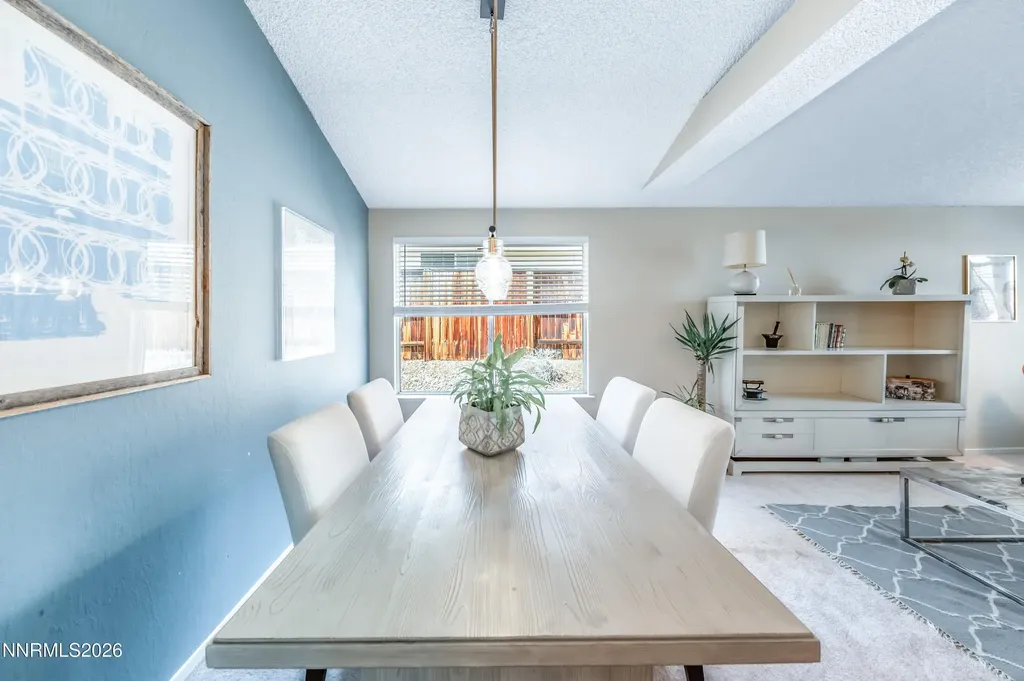 1789 Lakeland Hills Reno NV 89523