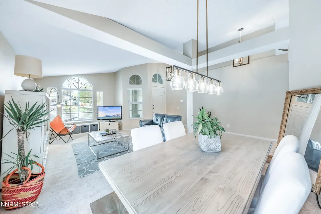 1789 Lakeland Hills Reno NV 89523
