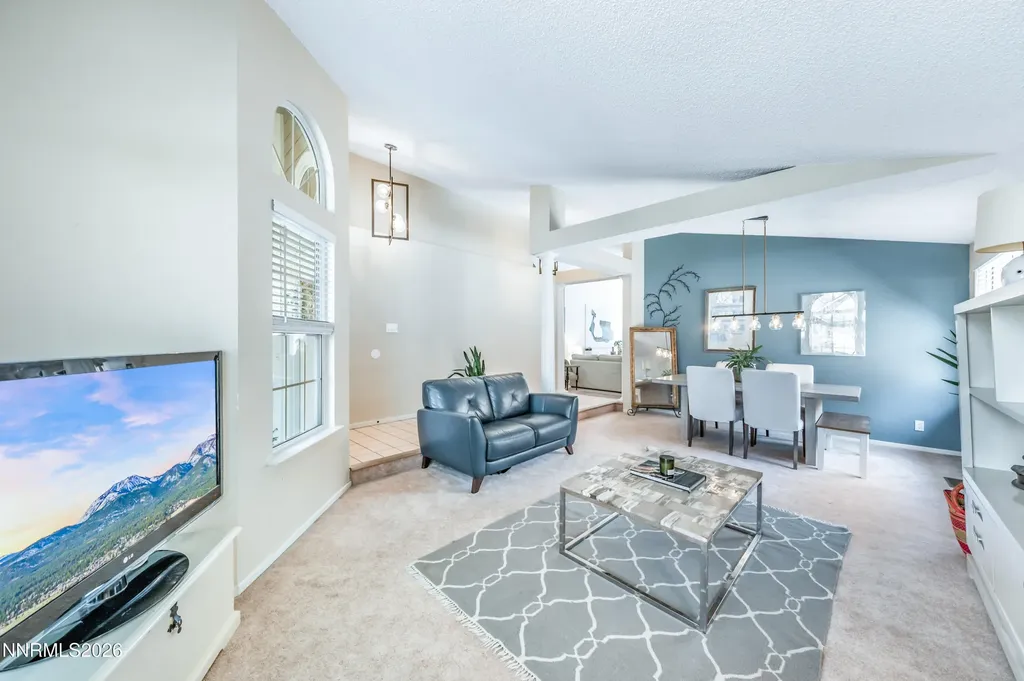 1789 Lakeland Hills Reno NV 89523