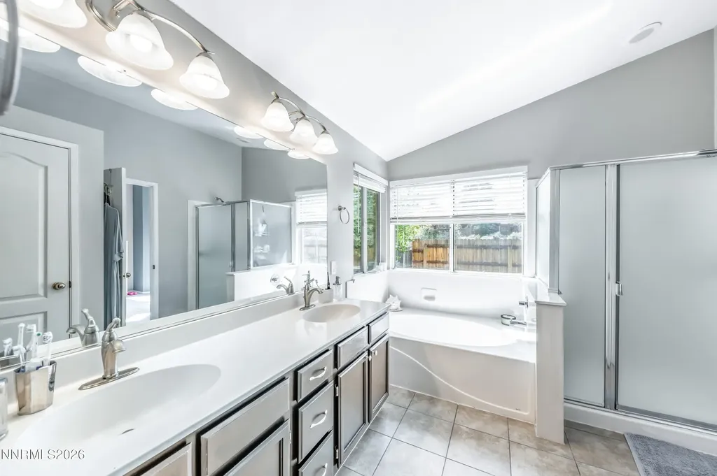 1789 Lakeland Hills Reno NV 89523