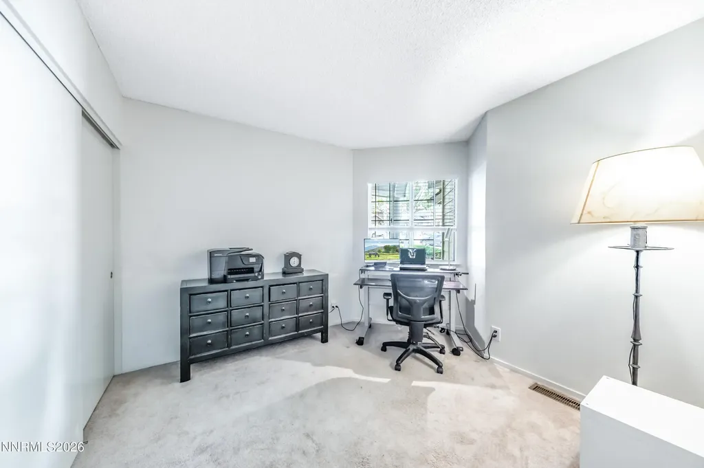 1789 Lakeland Hills Reno NV 89523
