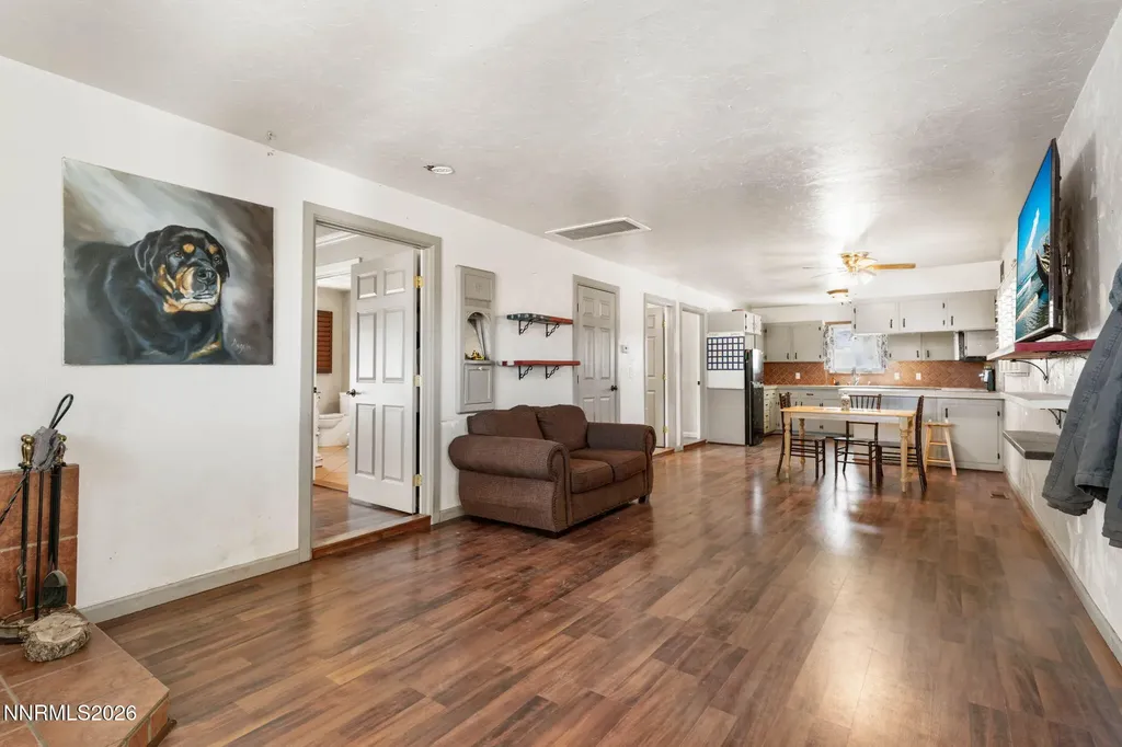 2605 Palm Silver Springs NV 89429