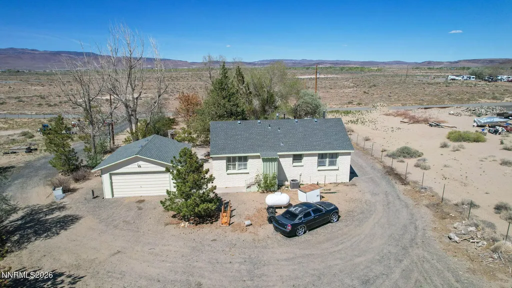 2605 Palm Silver Springs NV 89429