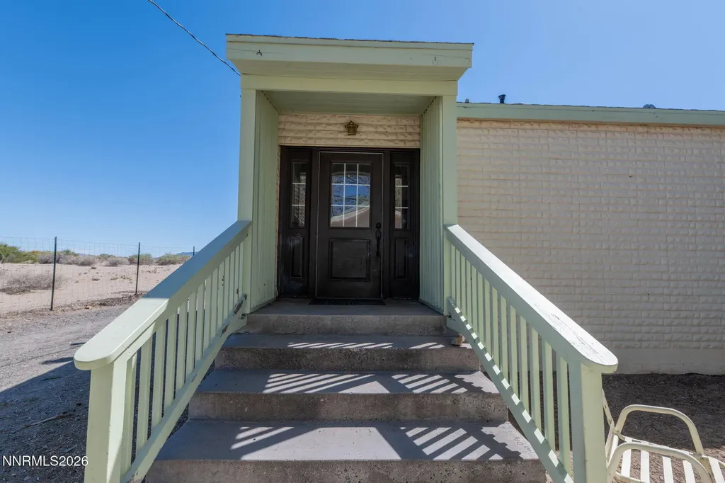 2605 Palm Silver Springs NV 89429