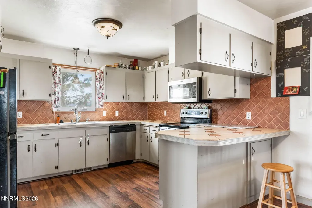 2605 Palm Silver Springs NV 89429