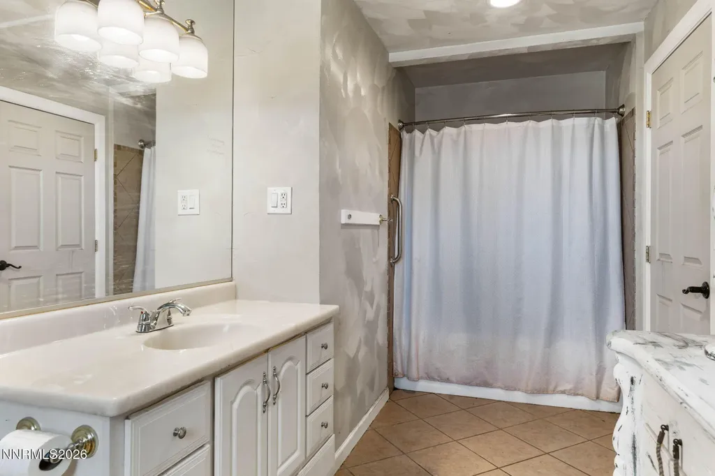 2605 Palm Silver Springs NV 89429