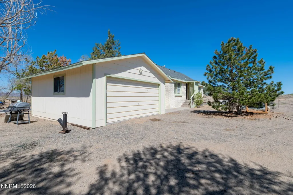 2605 Palm Silver Springs NV 89429