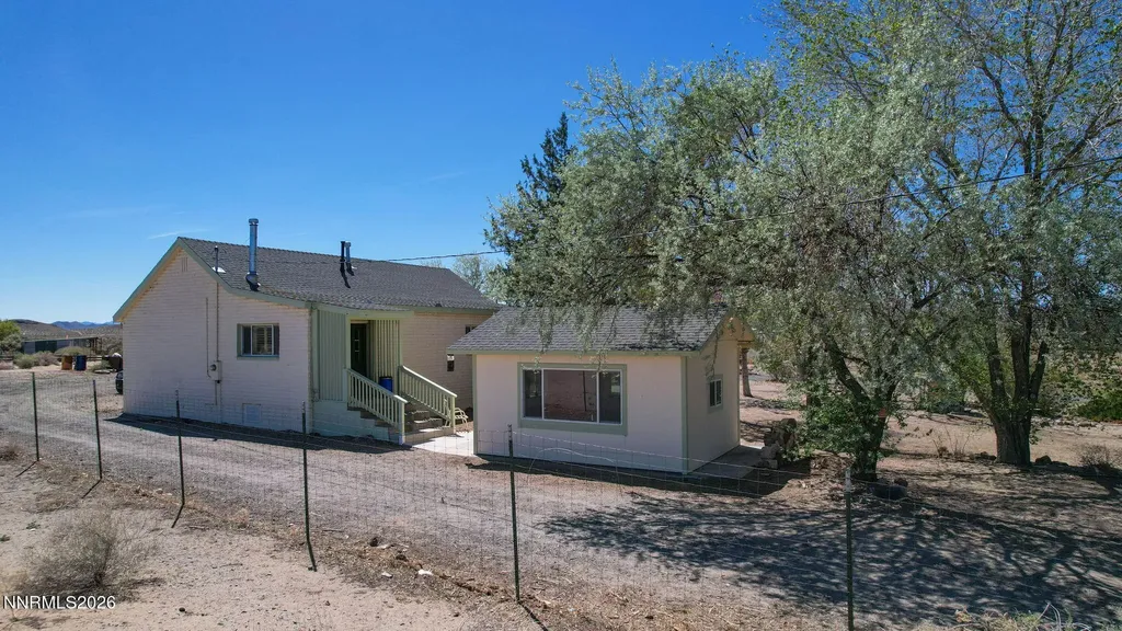 2605 Palm Silver Springs NV 89429