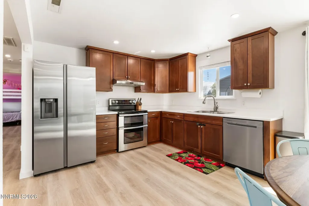 879 Whitney Gardnerville NV 89460