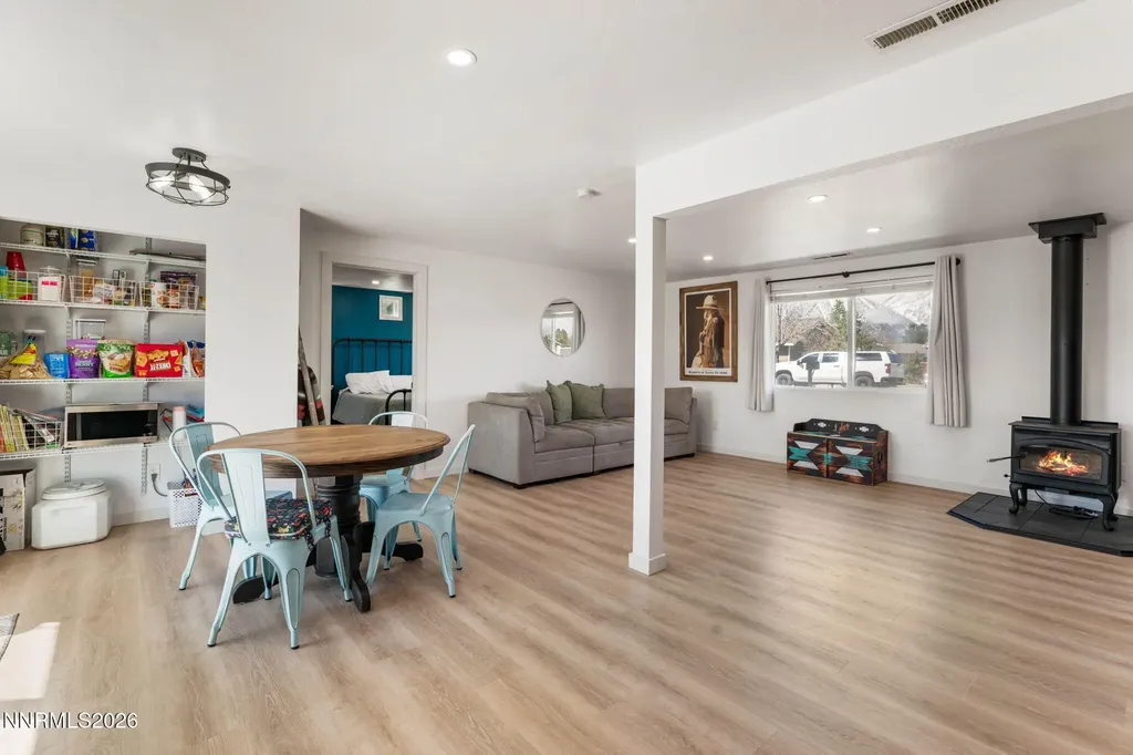 879 Whitney Gardnerville NV 89460