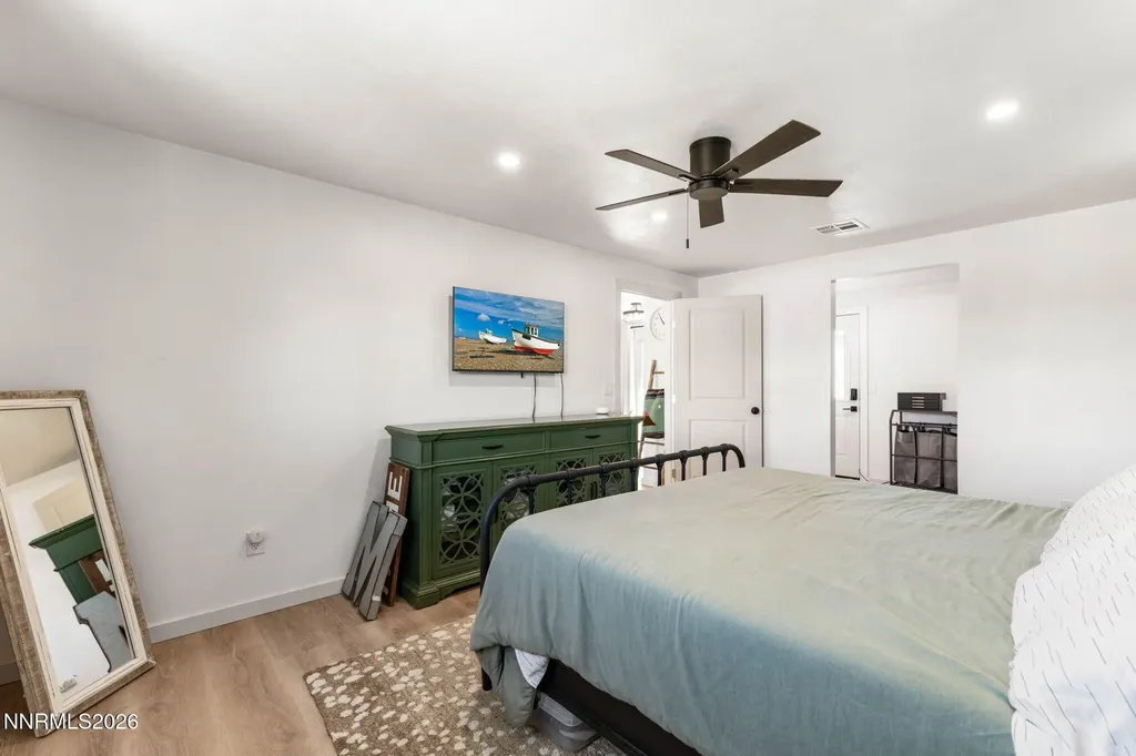 879 Whitney Gardnerville NV 89460