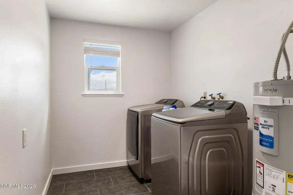 879 Whitney Gardnerville NV 89460