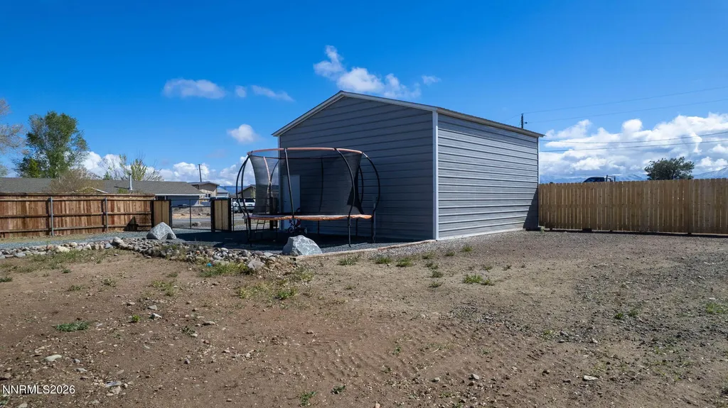 879 Whitney Gardnerville NV 89460