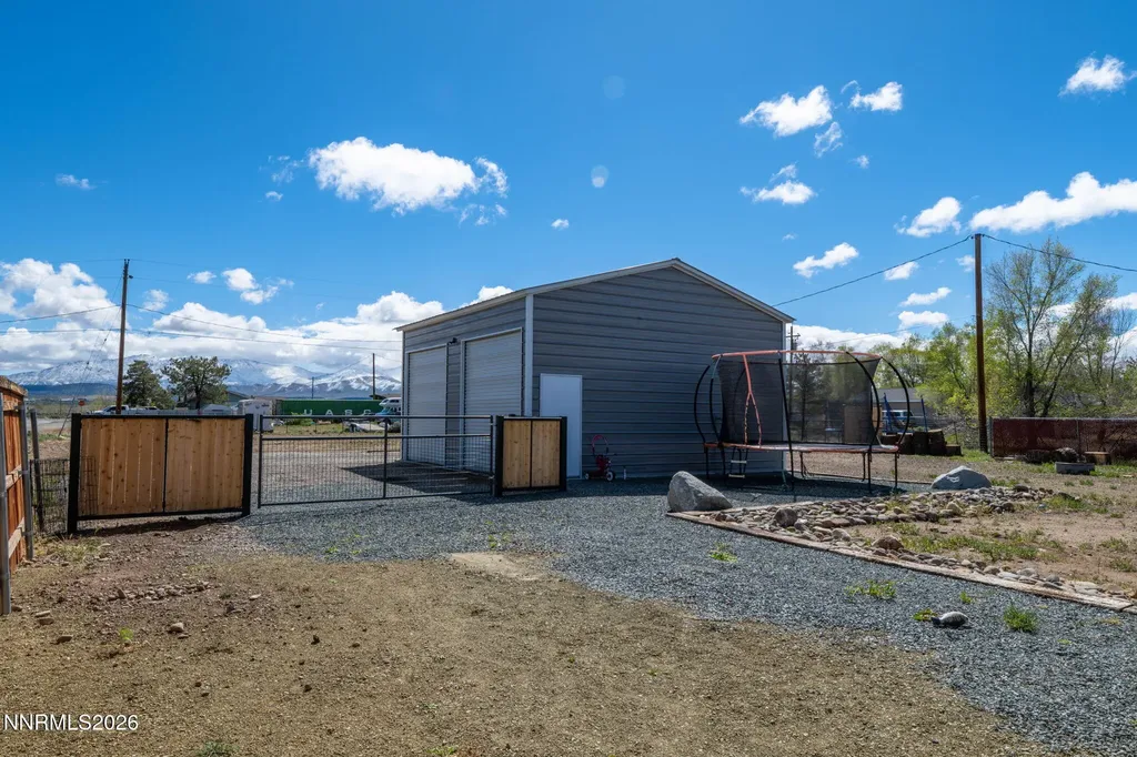 879 Whitney Gardnerville NV 89460