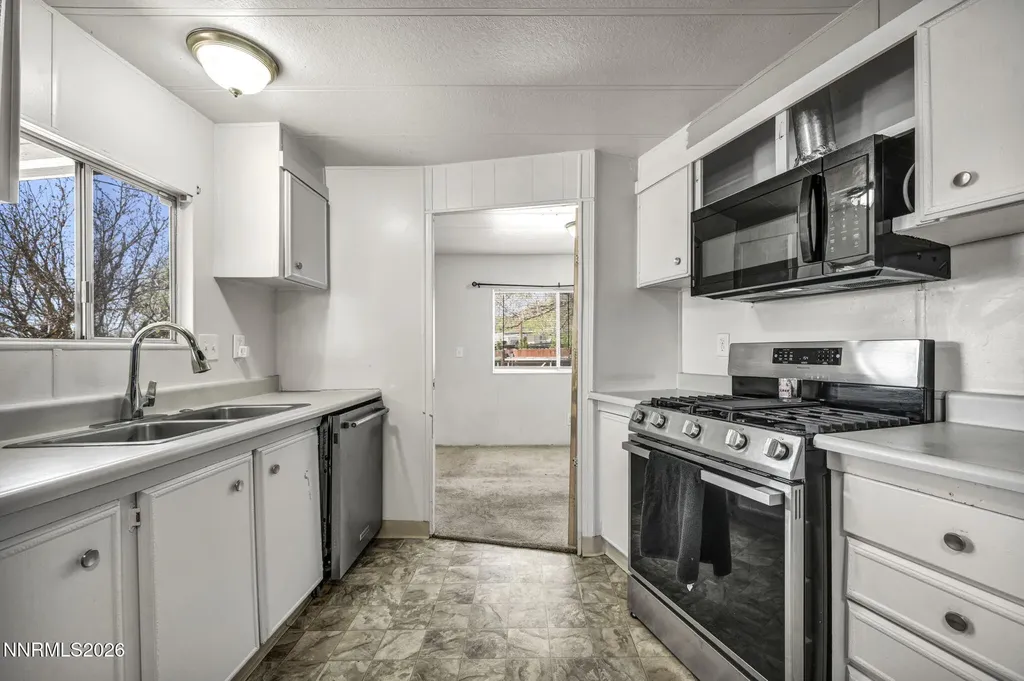 150 4th Sun Valley NV 89433