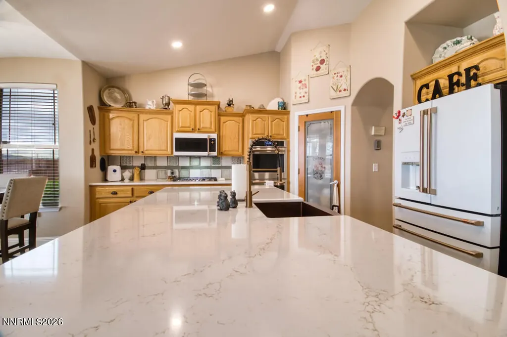 649 Saddle Horn Fernley NV 89408