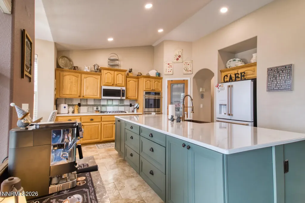 649 Saddle Horn Fernley NV 89408