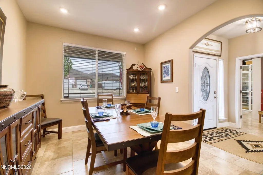 649 Saddle Horn Fernley NV 89408