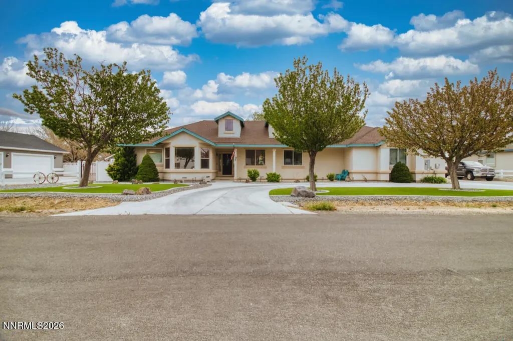 649 Saddle Horn Fernley NV 89408