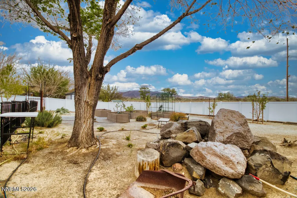 649 Saddle Horn Fernley NV 89408