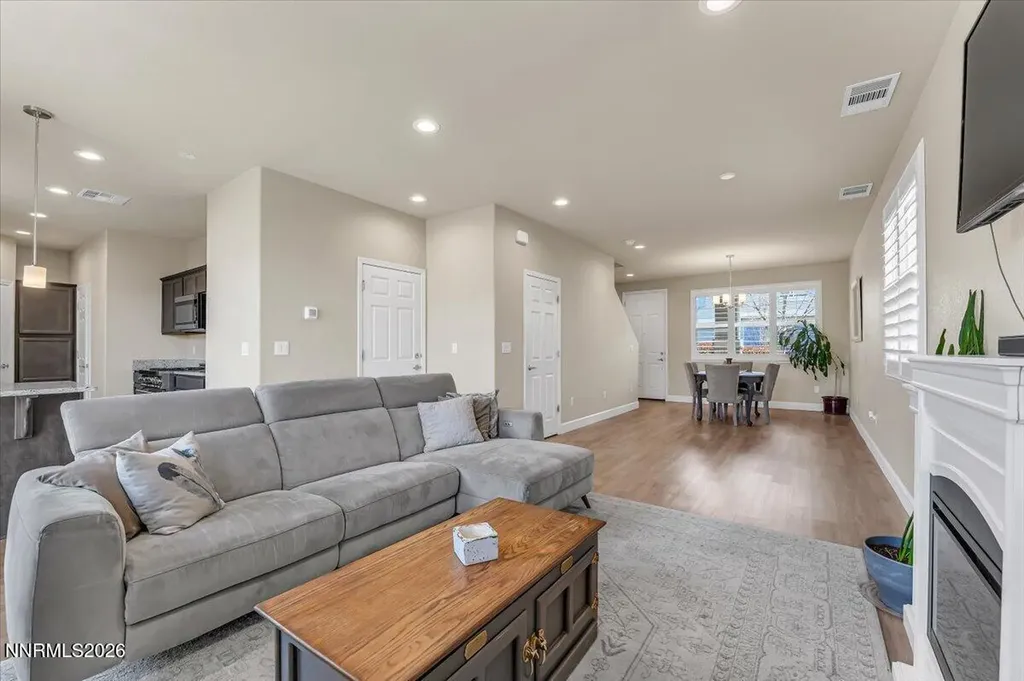 3651 Oaklawn Reno NV 89512