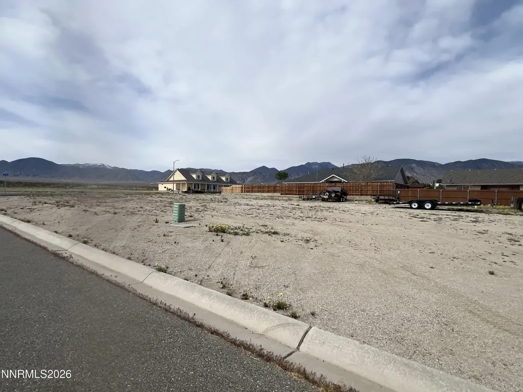 255 Sage Hawthorne NV 89415