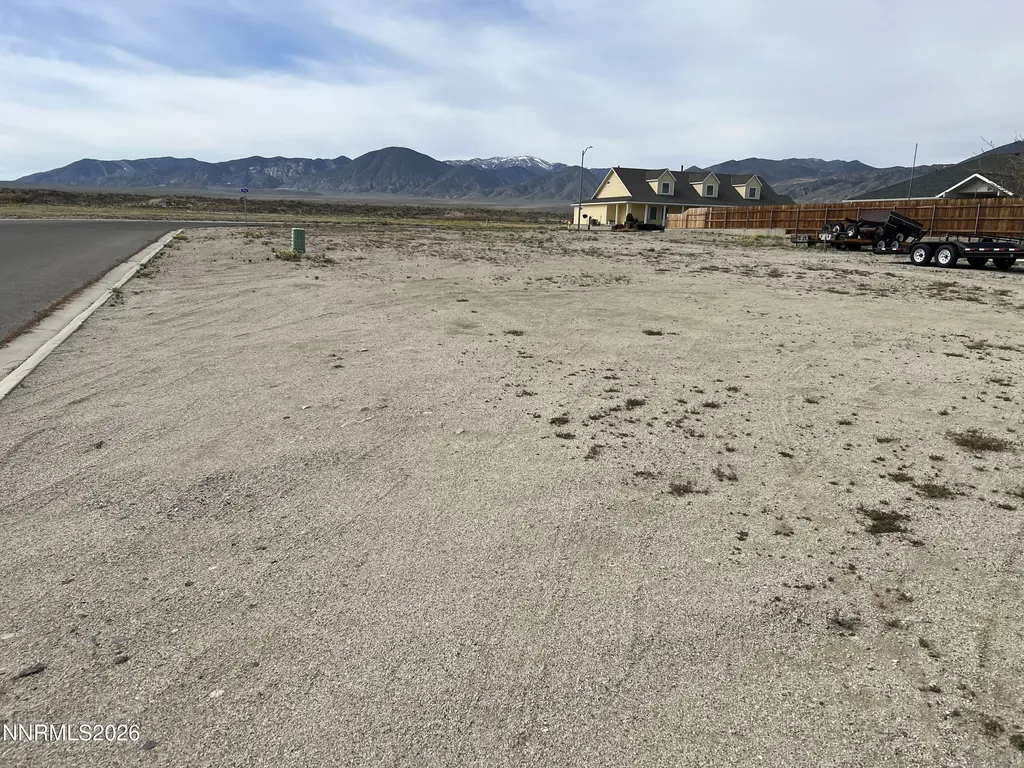 255 Sage Hawthorne NV 89415