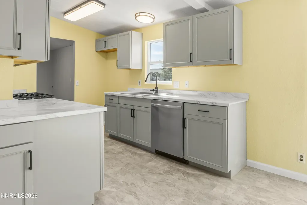 843 Silver Fernley NV 89408