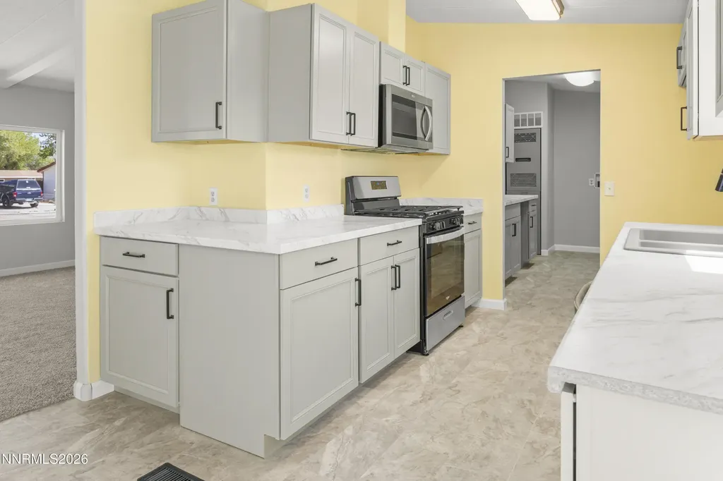 843 Silver Fernley NV 89408