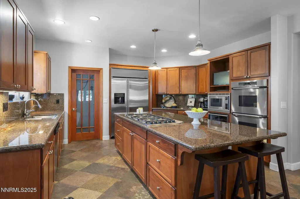 1203 Kachina Reno NV 89511