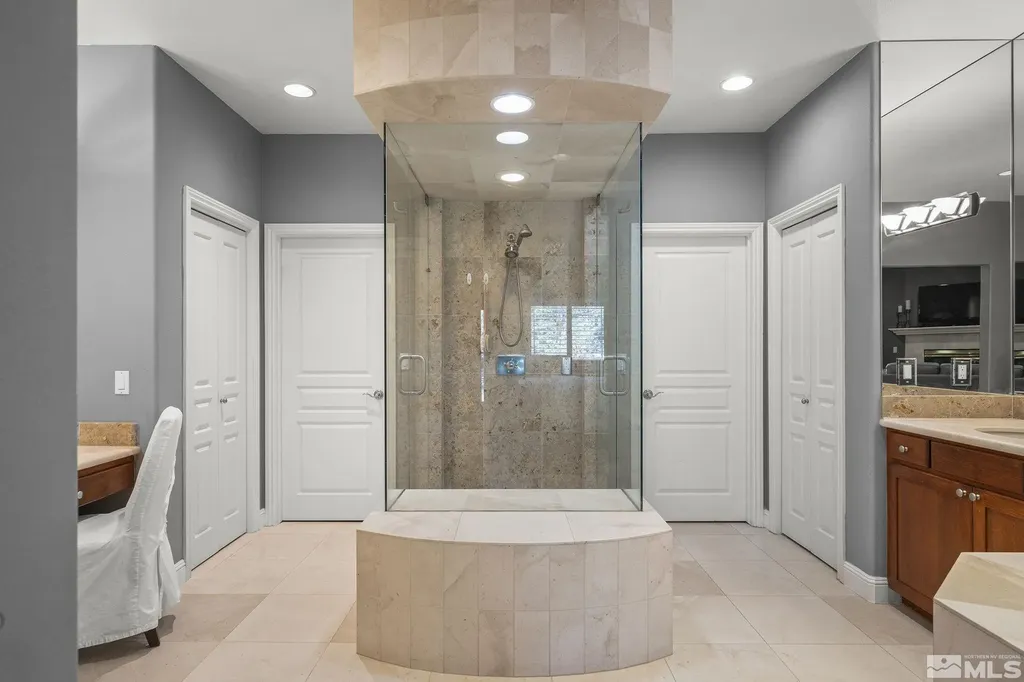 1203 Kachina Reno NV 89511