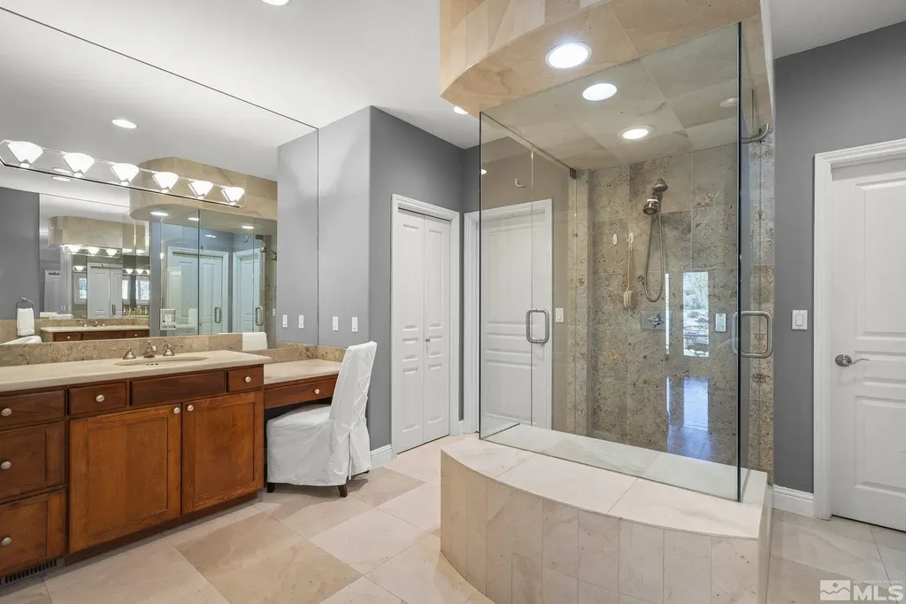 1203 Kachina Reno NV 89511