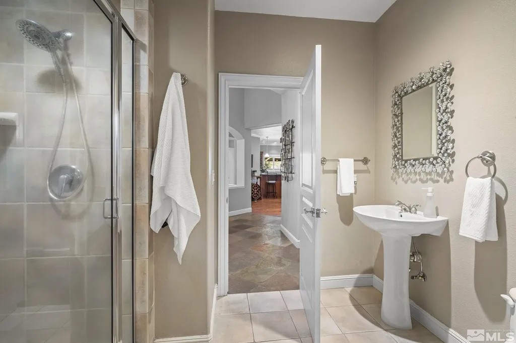 1203 Kachina Reno NV 89511