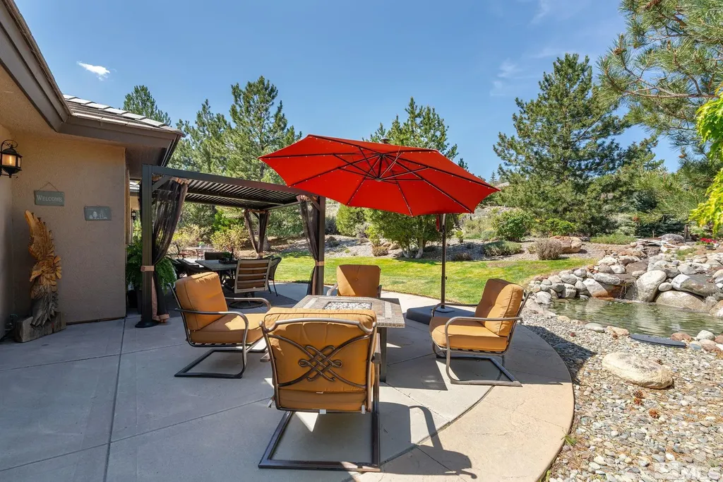 1203 Kachina Reno NV 89511