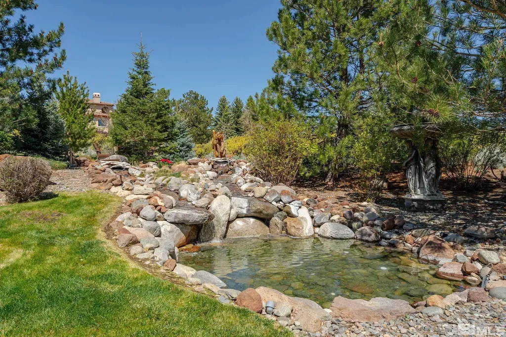 1203 Kachina Reno NV 89511
