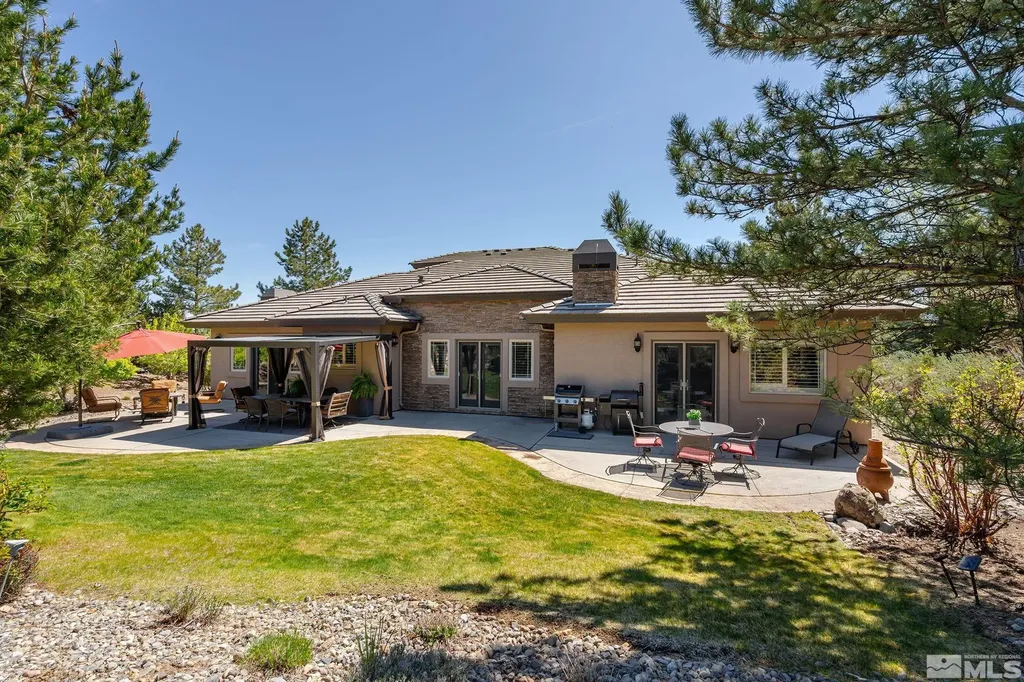 1203 Kachina Reno NV 89511