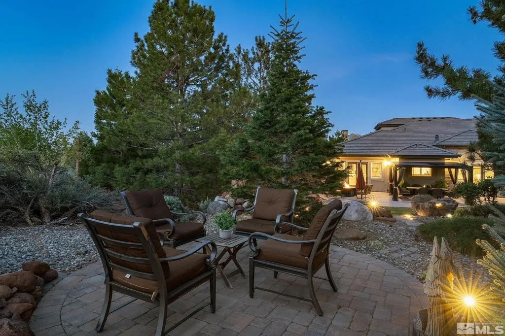 1203 Kachina Reno NV 89511