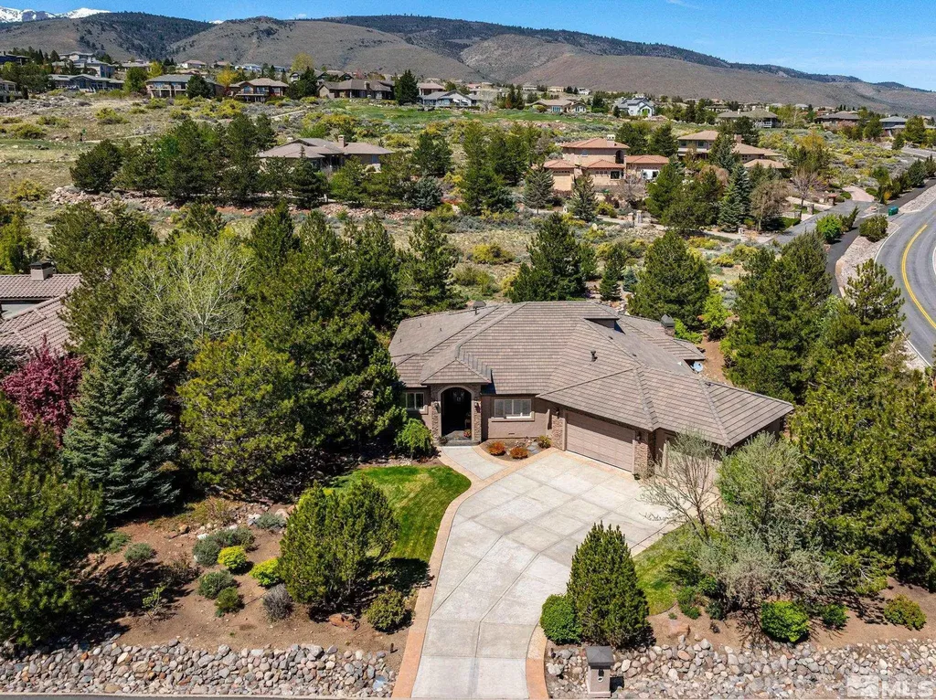 1203 Kachina Reno NV 89511