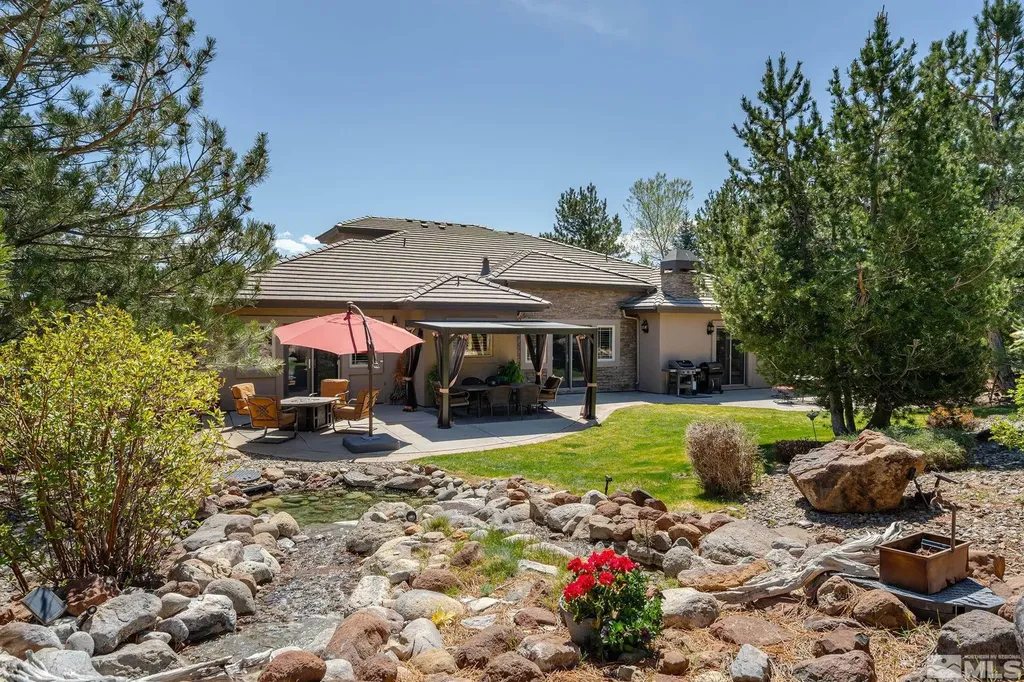 1203 Kachina Reno NV 89511